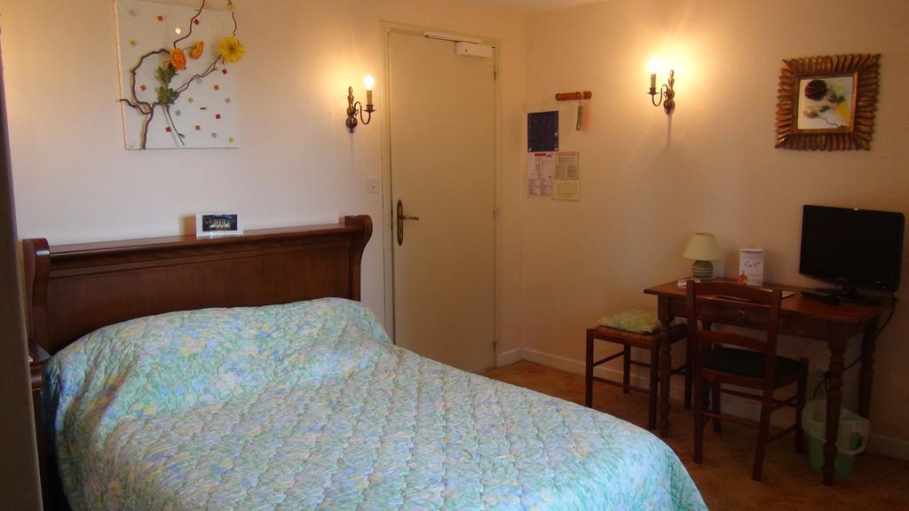Hotel Le Clos Du Montvinage Etreaupont Номер фото