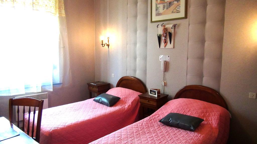 Hotel Le Clos Du Montvinage Etreaupont Номер фото