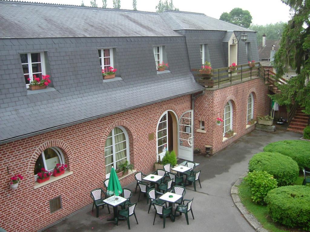 Hotel Le Clos Du Montvinage Etreaupont Экстерьер фото