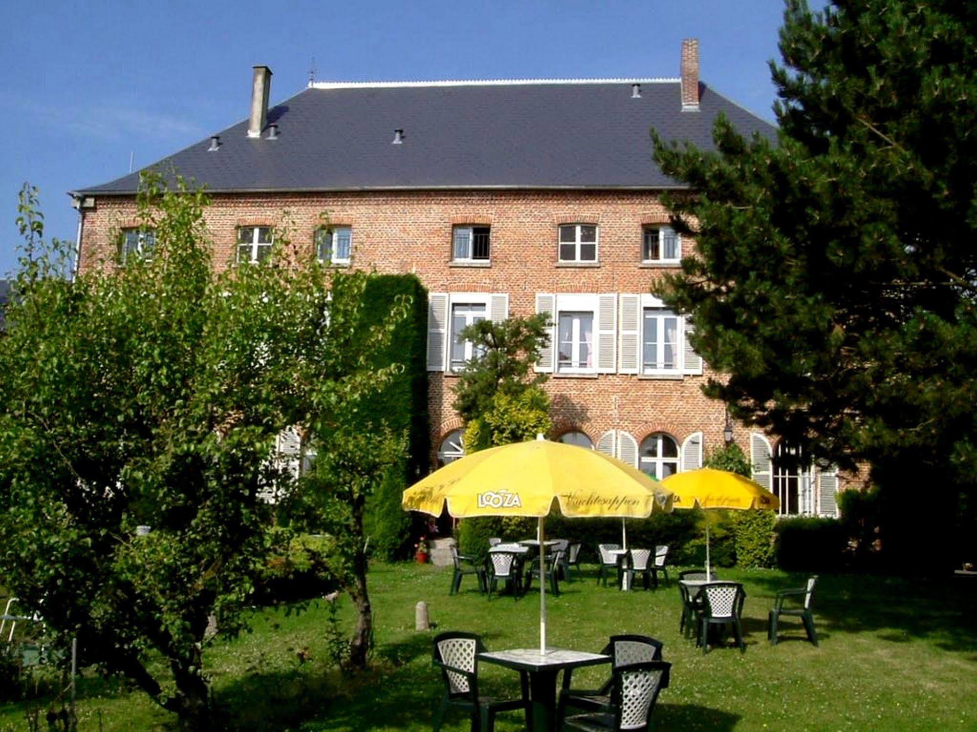 Hotel Le Clos Du Montvinage Etreaupont Экстерьер фото